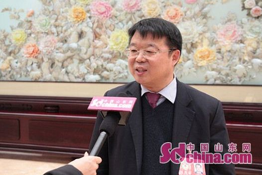 省政协委员张泉：建议推进社会组织管理体制改革