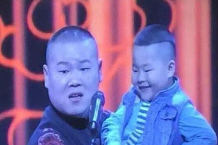  岳云鹏 与撞脸孩同台了  岳云鹏 惊呼我的天!绝对