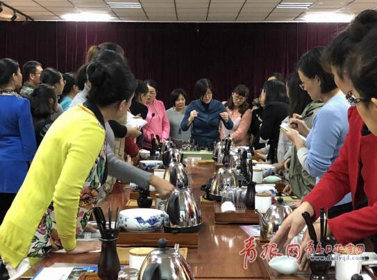 多场技能培训 工人向技术大拿转型-青青岛社