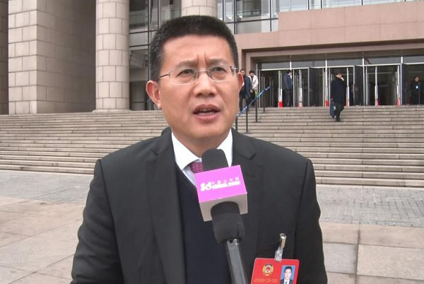 山东省政协委员张法水：大力兴建农村露天游泳池