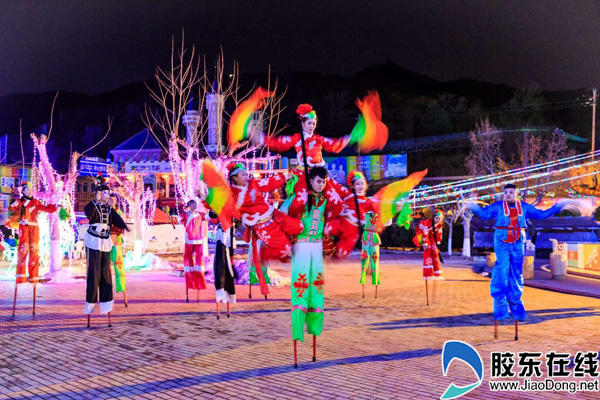 Gorgeous lantern show brightens Yantai to welcome Lantern Festival
