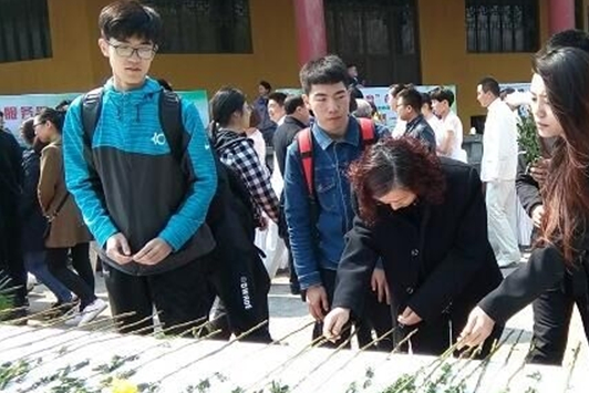生态安葬文明祭扫 让清明节更“清明”