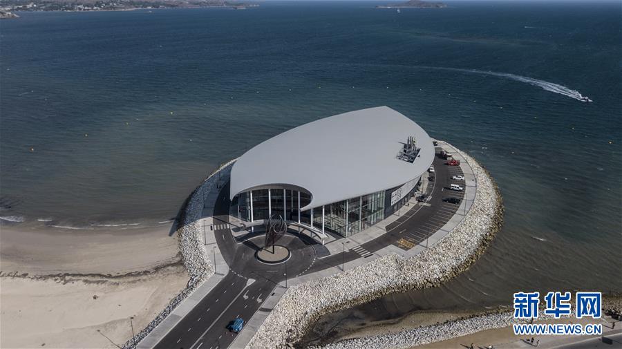 (新华全媒头条·图文互动)(2)特稿:深化周边友好 共促亚太繁荣——写在习近平主席出席亚太经合组织第二十六次领导人非正式会议,对巴布亚新几内亚、文莱和菲律宾进行国事访问并在巴新同建交太平洋岛国领导人会晤之际