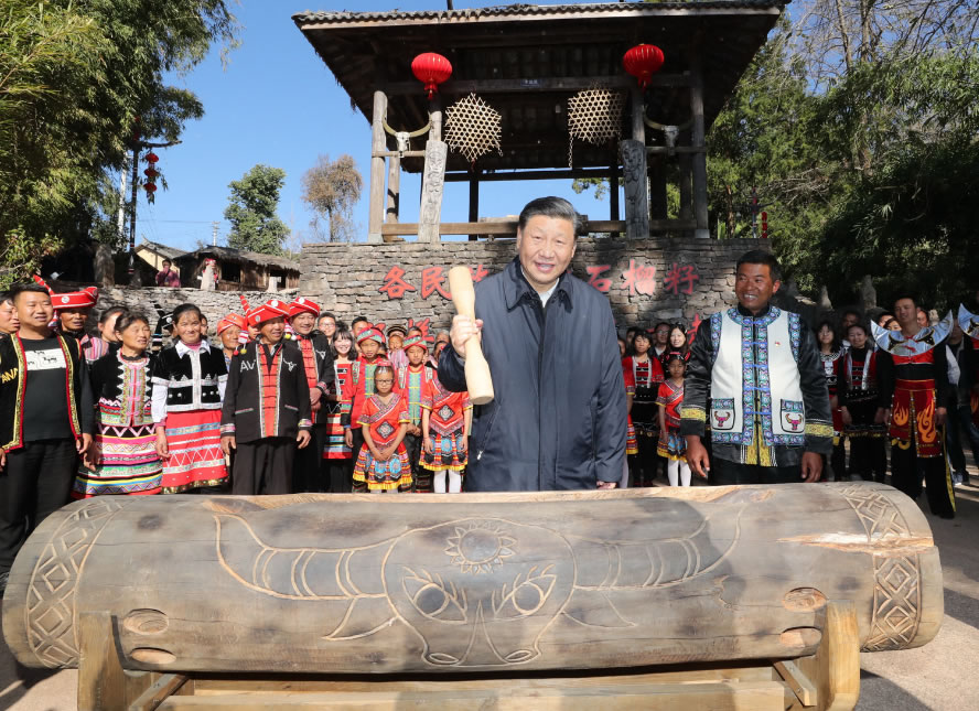 习近平春节前夕赴云南看望慰问各族干部群众 向全国各族人民致以美好的新春祝福 祝各族人民生活越来越好祝祖国欣欣向荣