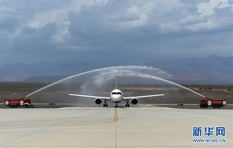 国产C919客机飞抵吐鲁番 开展高温专项试飞