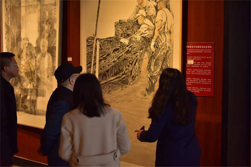 動漫服裝時尚圖片女士（動漫服裝大全 簡單女素材）