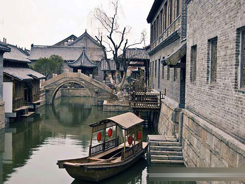 台儿庄、沂水地下大峡谷、天马岛三日红色逍遥之旅