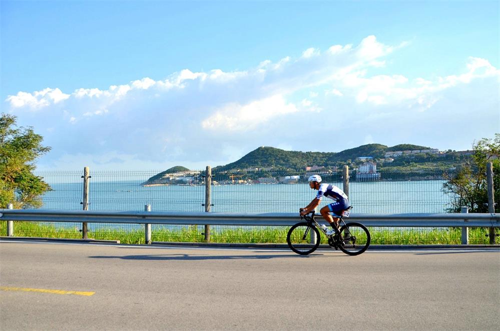 骑行海边-"孔子故乡 中国山东"网络摄影大赛官方网站