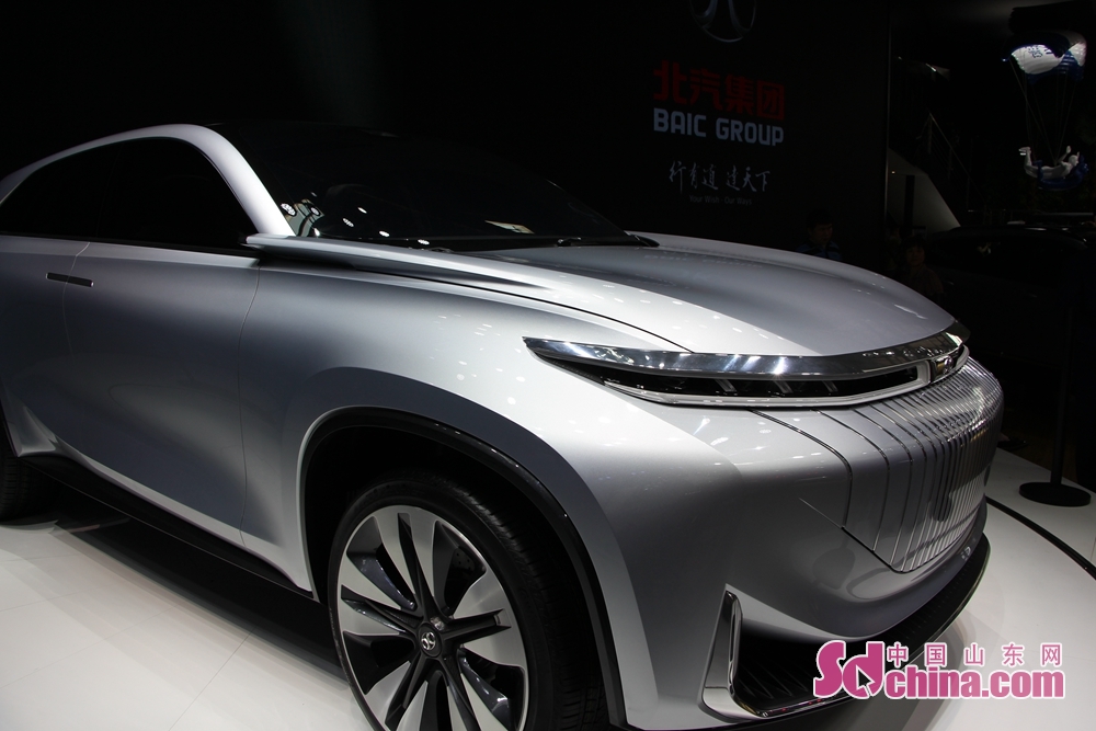  br/>  北汽offspace suit概念车首次亮相. br/>