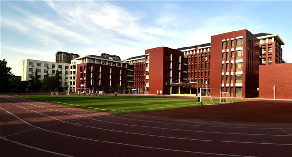 张店三中新校区落成暨新时代广场启用