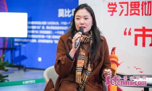 青岛第59中教师代表赵迪表示,通过此次学习,进一步认识到培养社会主义