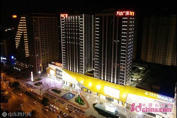 买几双舒适的鞋子;在菏泽银座和谐购物广场