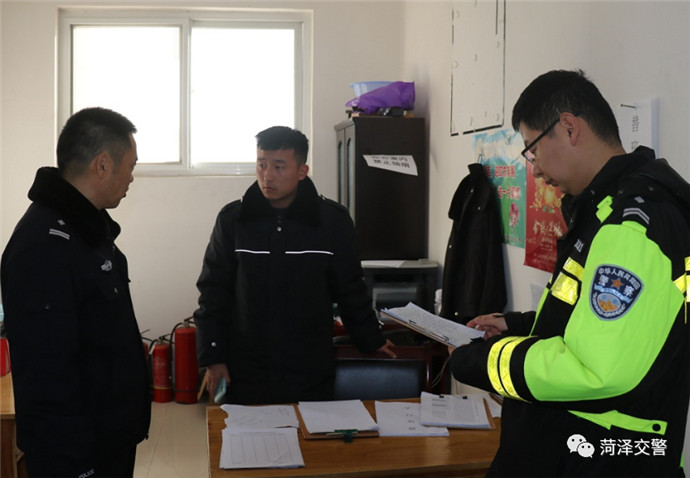 鄄城交警1月13日,县公安局党委委员,副局长,交警大队长冯全涛,及大队