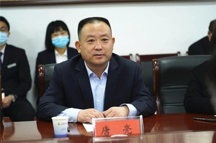 菏泽市行政审批服务副局长唐亮