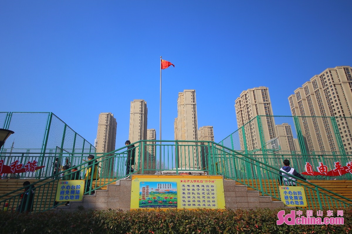 (摄影 张鹰) br/>  2022年2月16日,山东青岛枣山小学以&ldquo;观