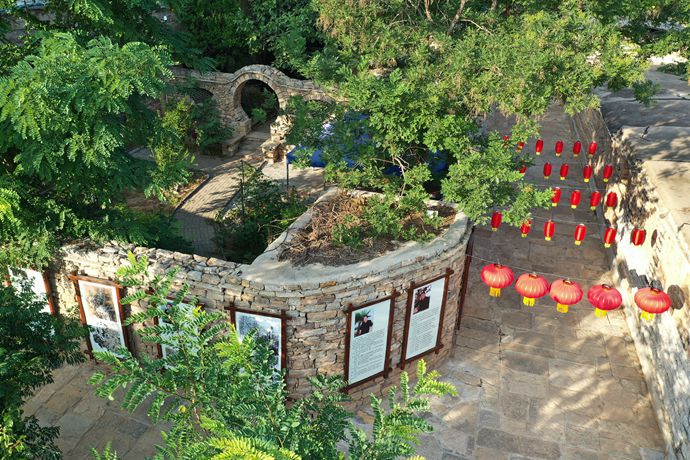 感知山东记者谈偶遇山东第一石头村领略乡村振兴美丽模样