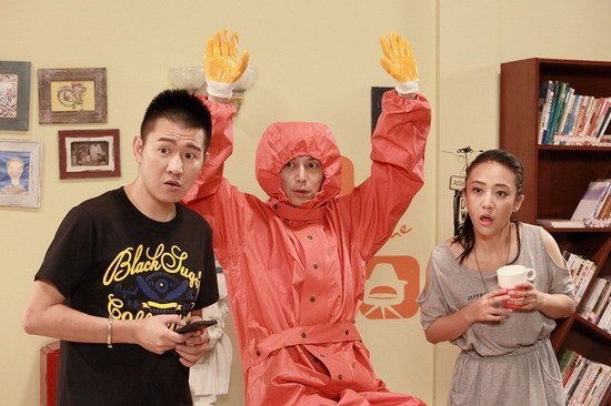 何炅杜海涛快乐elife剧情介绍 幕后精彩花絮照及精彩剧照