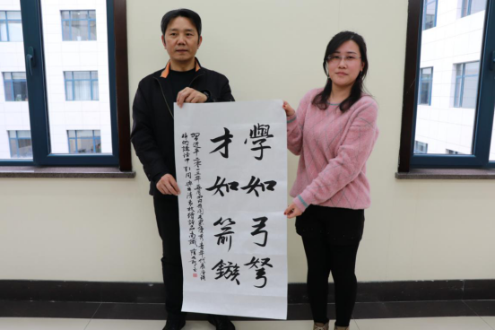 薛在银与"学习达人"于春颖
