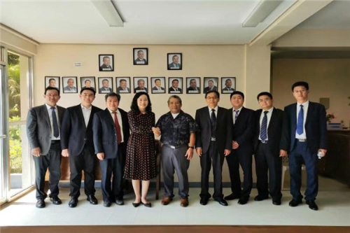 陈白薇率团访问密克罗尼西亚联邦