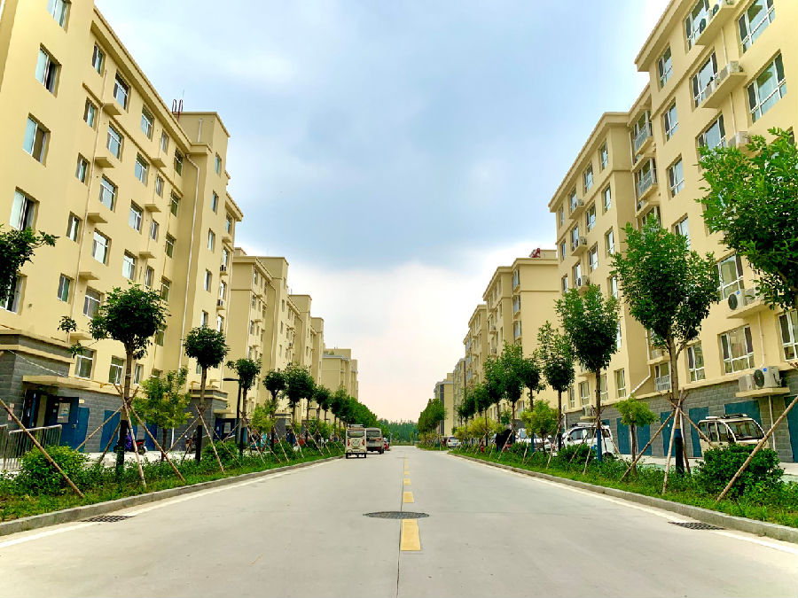高青县常家镇黄河滩区迁建社区外景.张悦鑫 摄