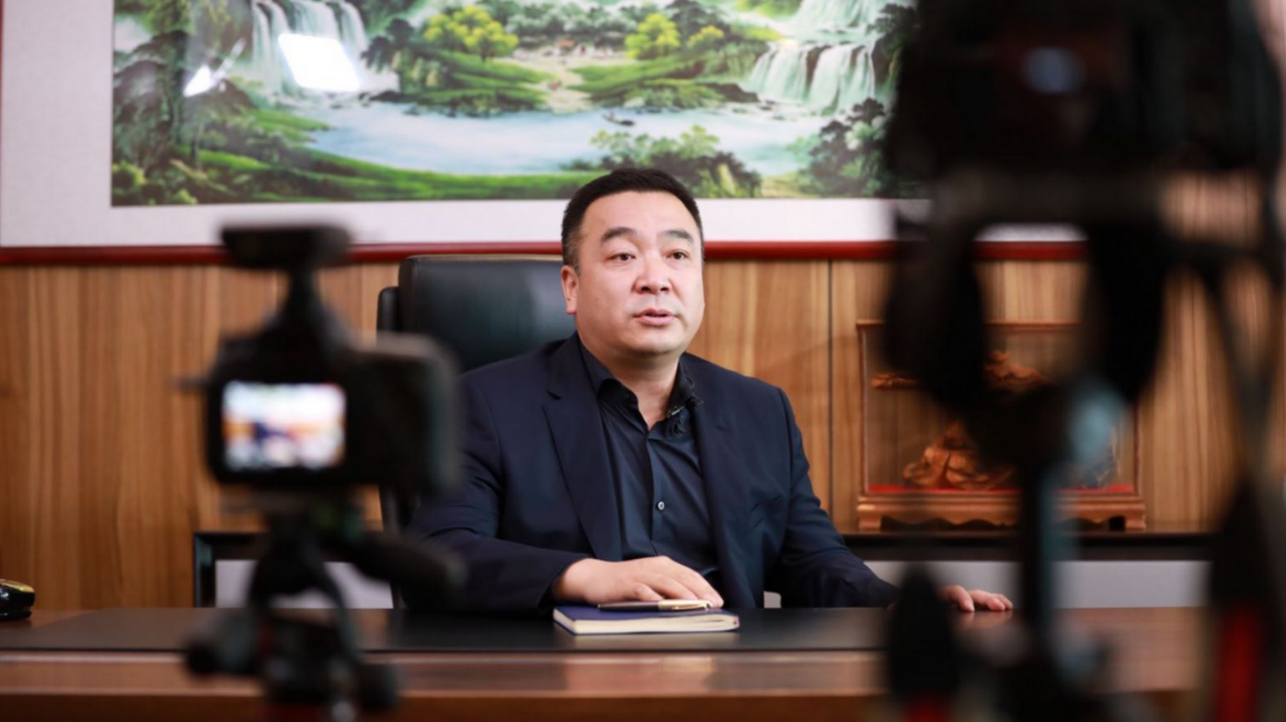 中泰集团总裁高鹏飞接受采访